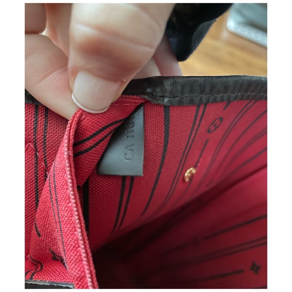 Louis Vuitton Neverfull MM - Picture 4 of 11